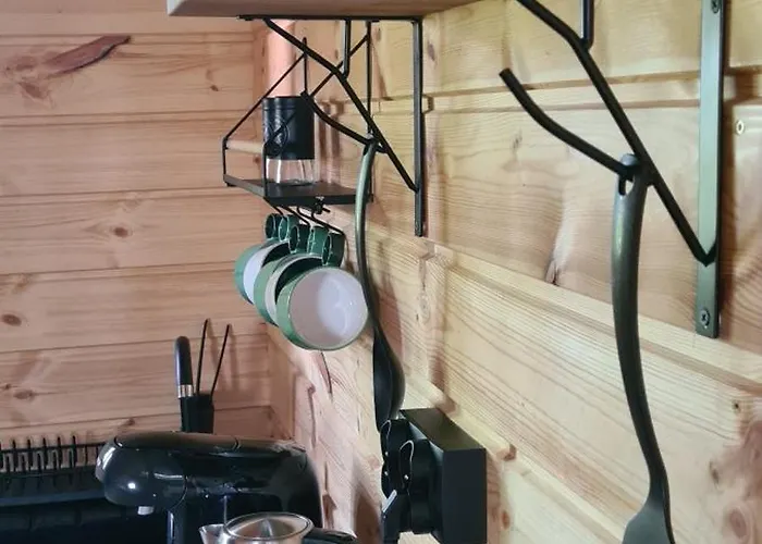 Tree Vill Goledzinow